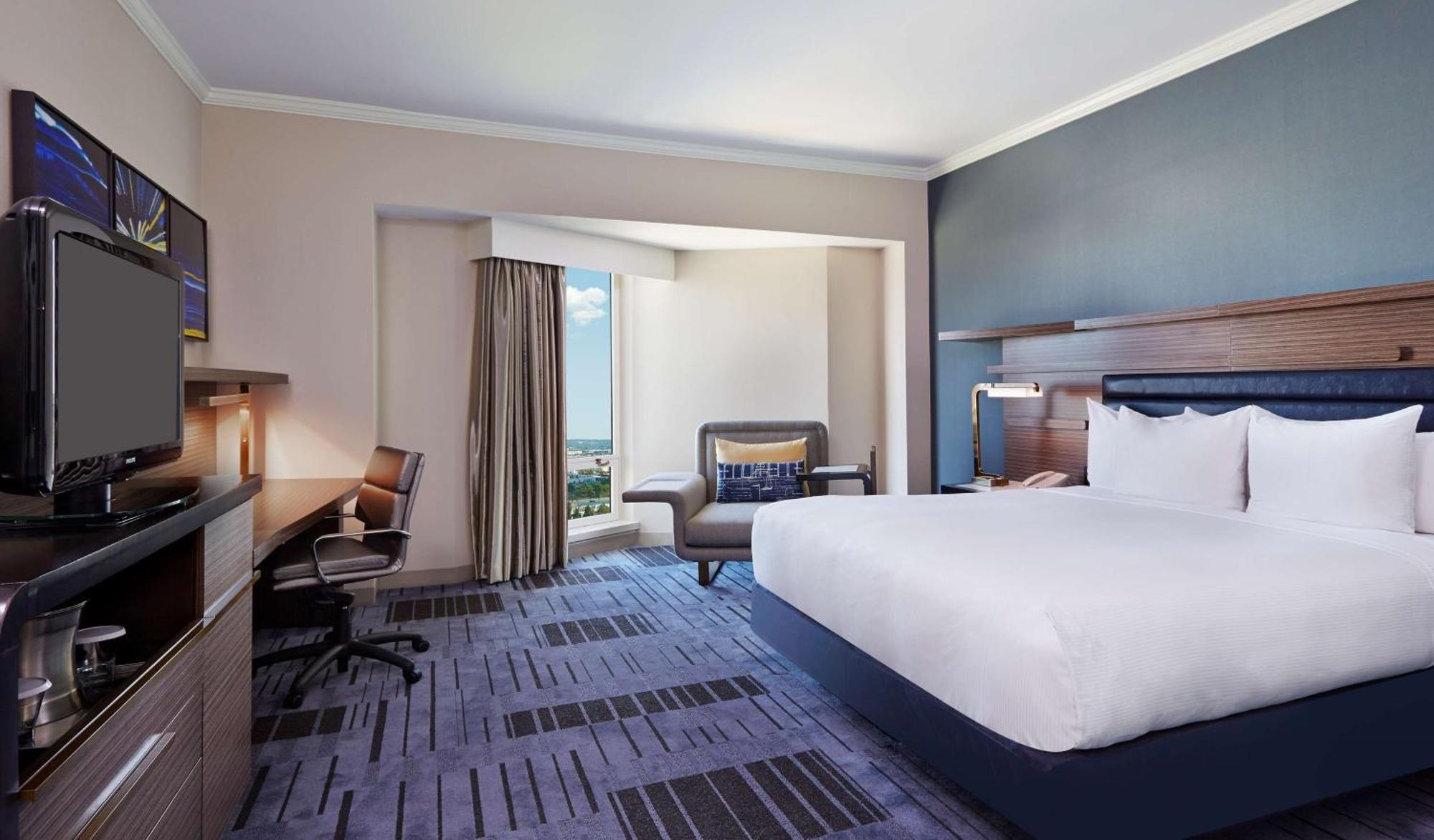 One-Bedroom Executive King Suite,1552285540:JPEG