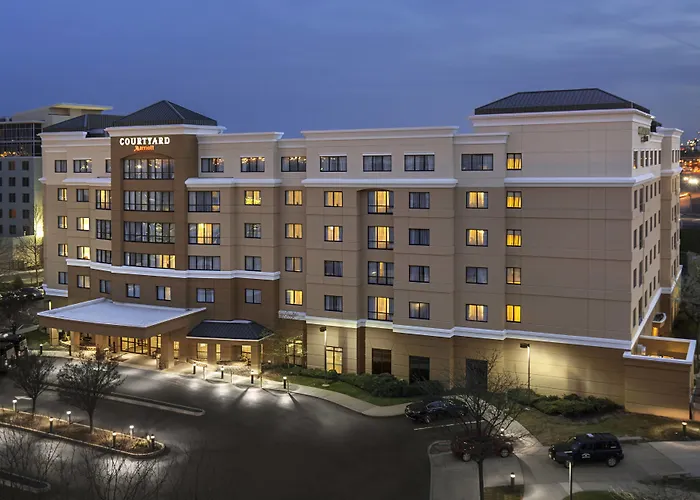 Courtyard By Marriott Newark Elizabeth Hotel